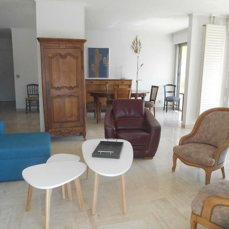 Appartement Le France - Vacances Cote D'Azur Mandelieu Exteriör bild