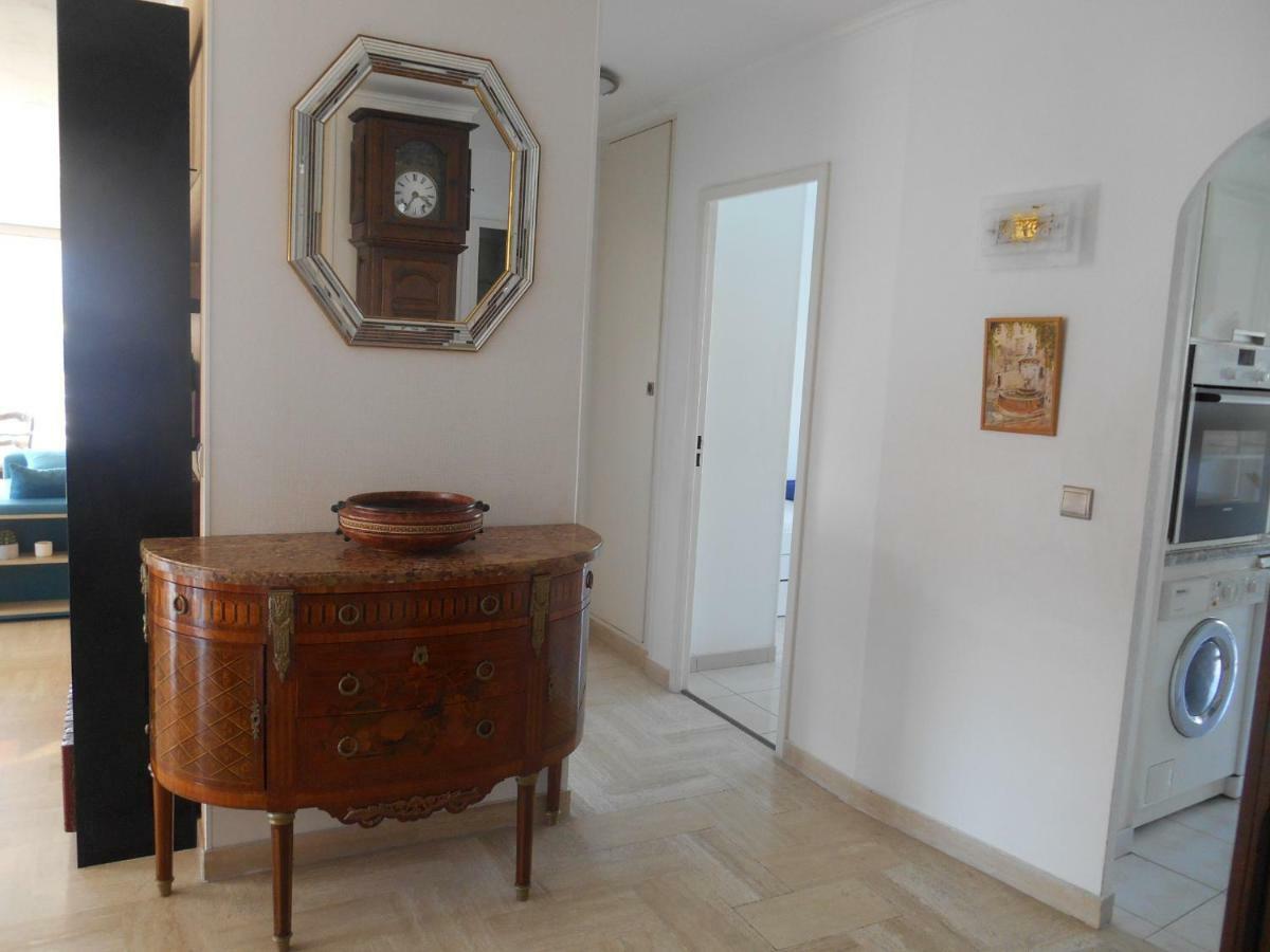 Appartement Le France - Vacances Cote D'Azur Mandelieu Exteriör bild